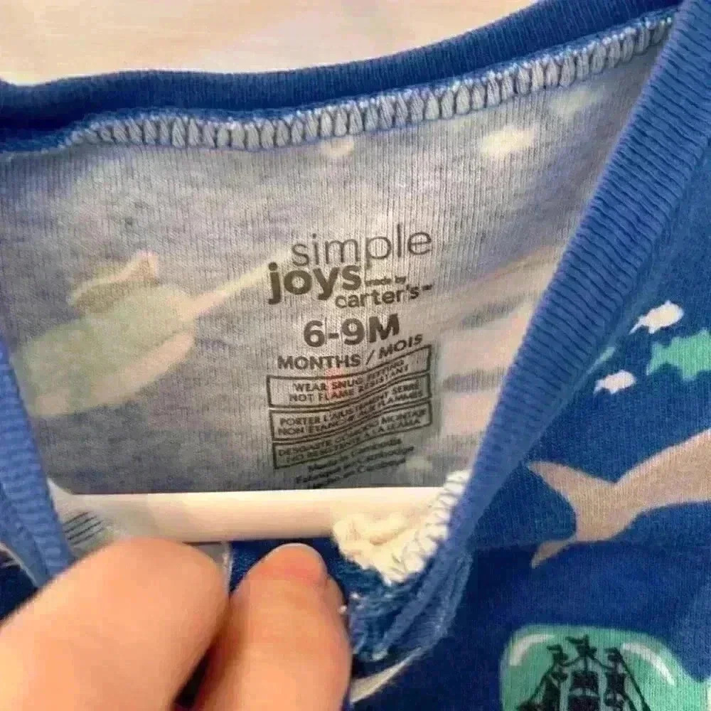 3 Baby Onesies with Feet Sized 6-9 months - Picture 5 of 10